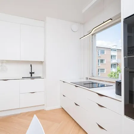3br Scandinavian 76 M2 Linnanmaeki Free Parking * 헬싱키