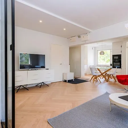 3br Scandinavian 76 M2 Linnanmaeki Free Parking דירה