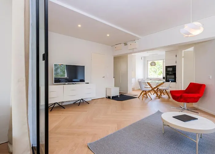 3br Scandinavian 76 M2 Linnanmaeki Free Parking Appartement